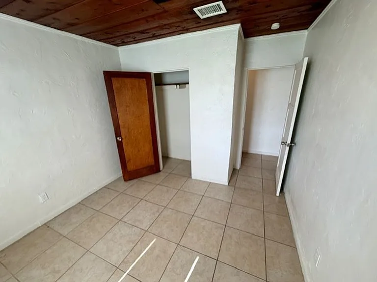 925 E Turney Ave — Photo 35