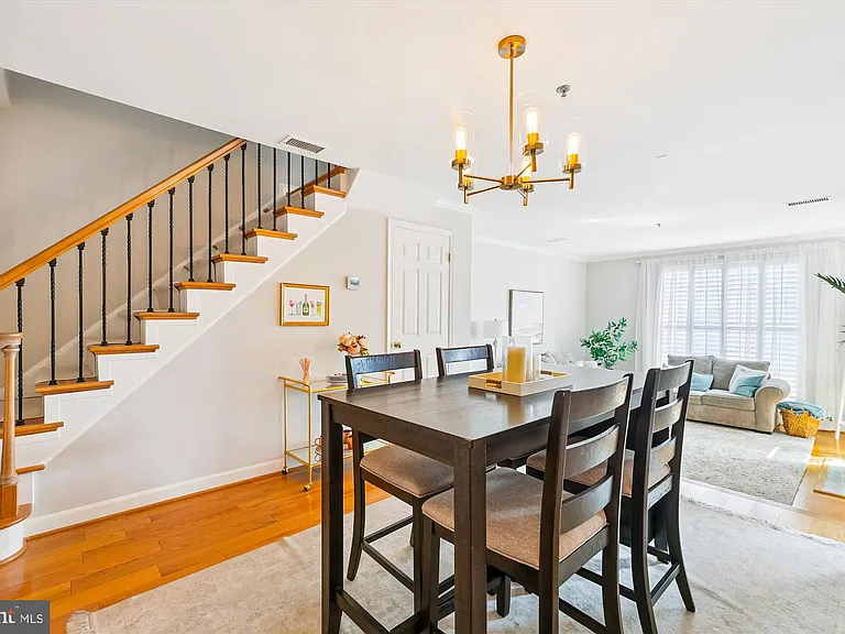 116 N Union St — Photo 22
