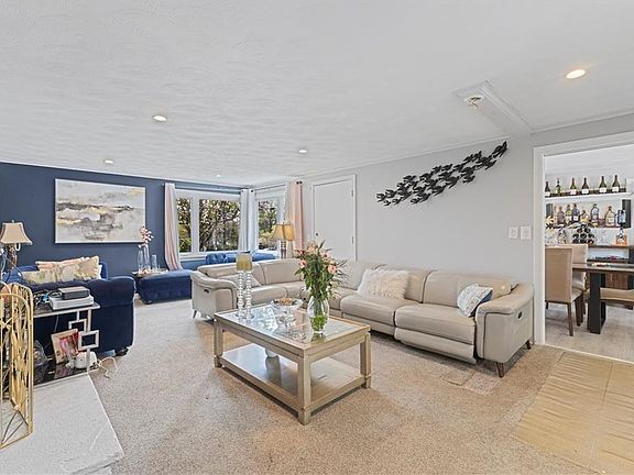 3rd image of 7 Golini Dr