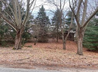 43431 56th Ave, Paw Paw, MI 49079