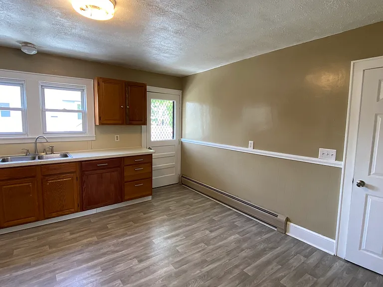 72 Berry St #2 — Photo 5