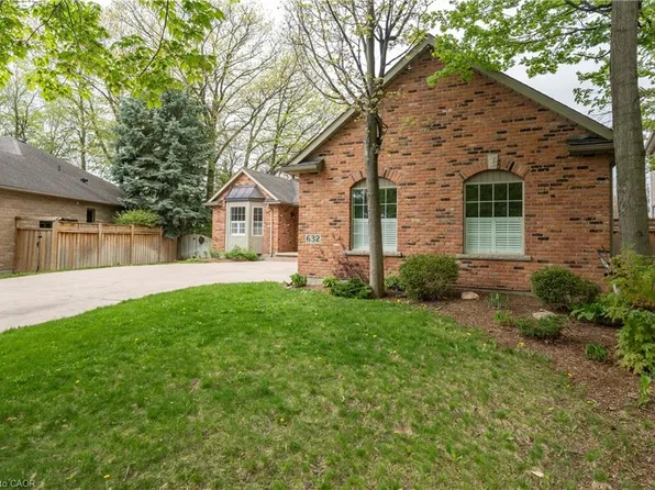 632 Bayhampton Cres, Waterloo, ON N2K 3N9