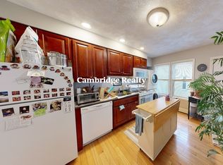33 Portsmouth St #2T, Cambridge, MA 02141