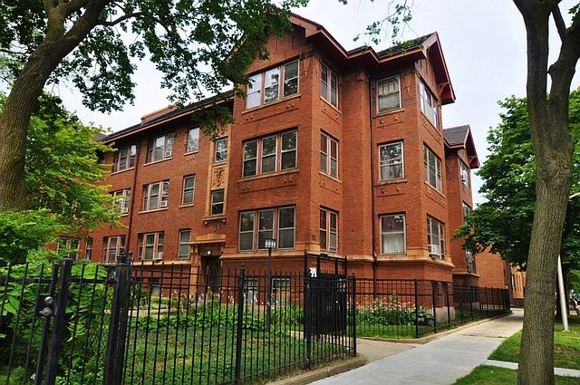 1st image of 4720 S Greenwood Ave #3