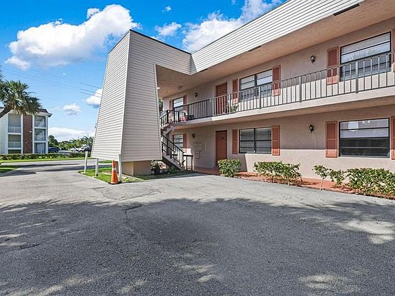 2nd image of 135 Shore Ct APT 101