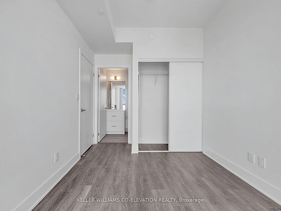 4th image of 188 Fairview Mall Dr #2101