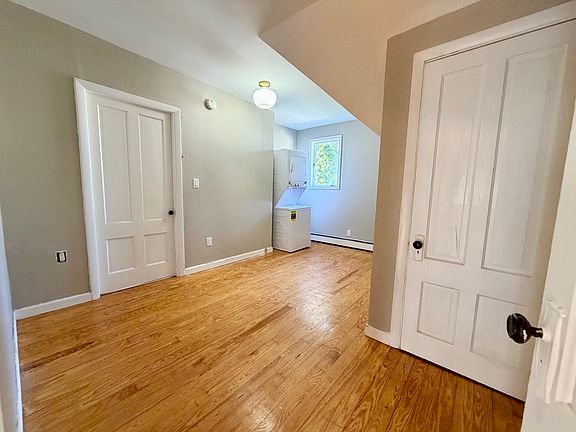 5th image of 40 Leland St #3