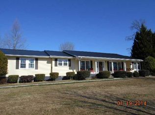 121 Nathan Dr SE, Calhoun, GA 30701