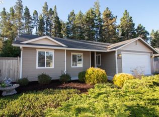 2100 52nd St, Florence, OR 97439