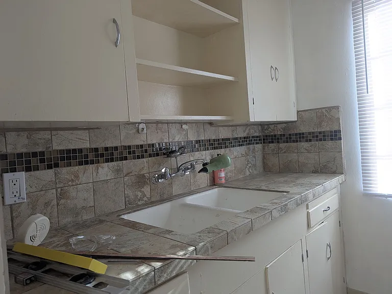 1338 E 8th St #1338 — Photo 17