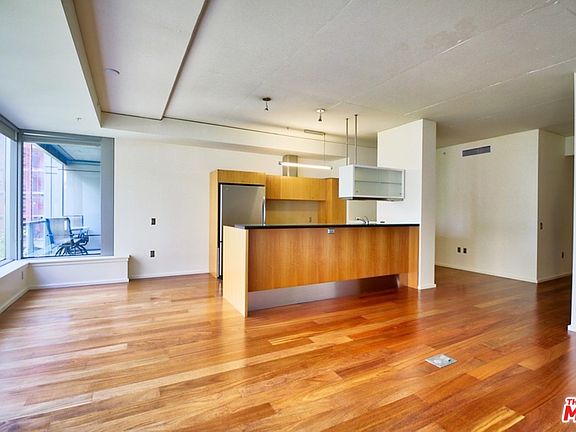 5th image of 1155 S Grand Ave APT 425