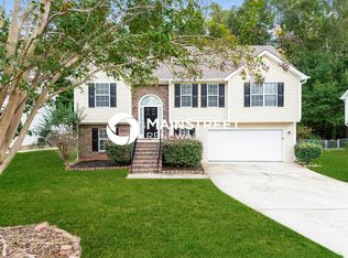 2777 Cedar Tree Ln, Ellenwood, GA 30294