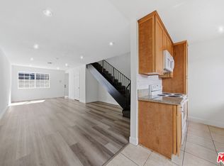 6616 Sylmar Ave APT 6, Van Nuys, CA 91405