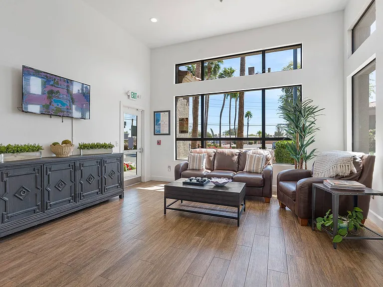 The Colony Apartments — Photo 13