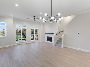 839 W 14th Pl #1, Chicago, IL 60608