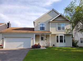 1333 Edington Ln, Mundelein, IL 60060