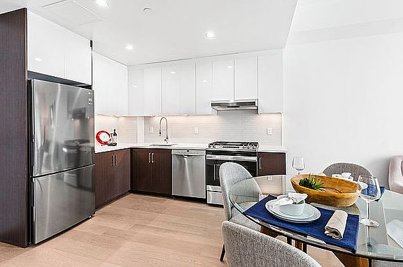 3rd image of 50-11 Queens Blvd #204