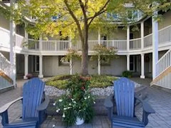2 Ramblings Way #9, Collingwood, ON L9Y 5S2