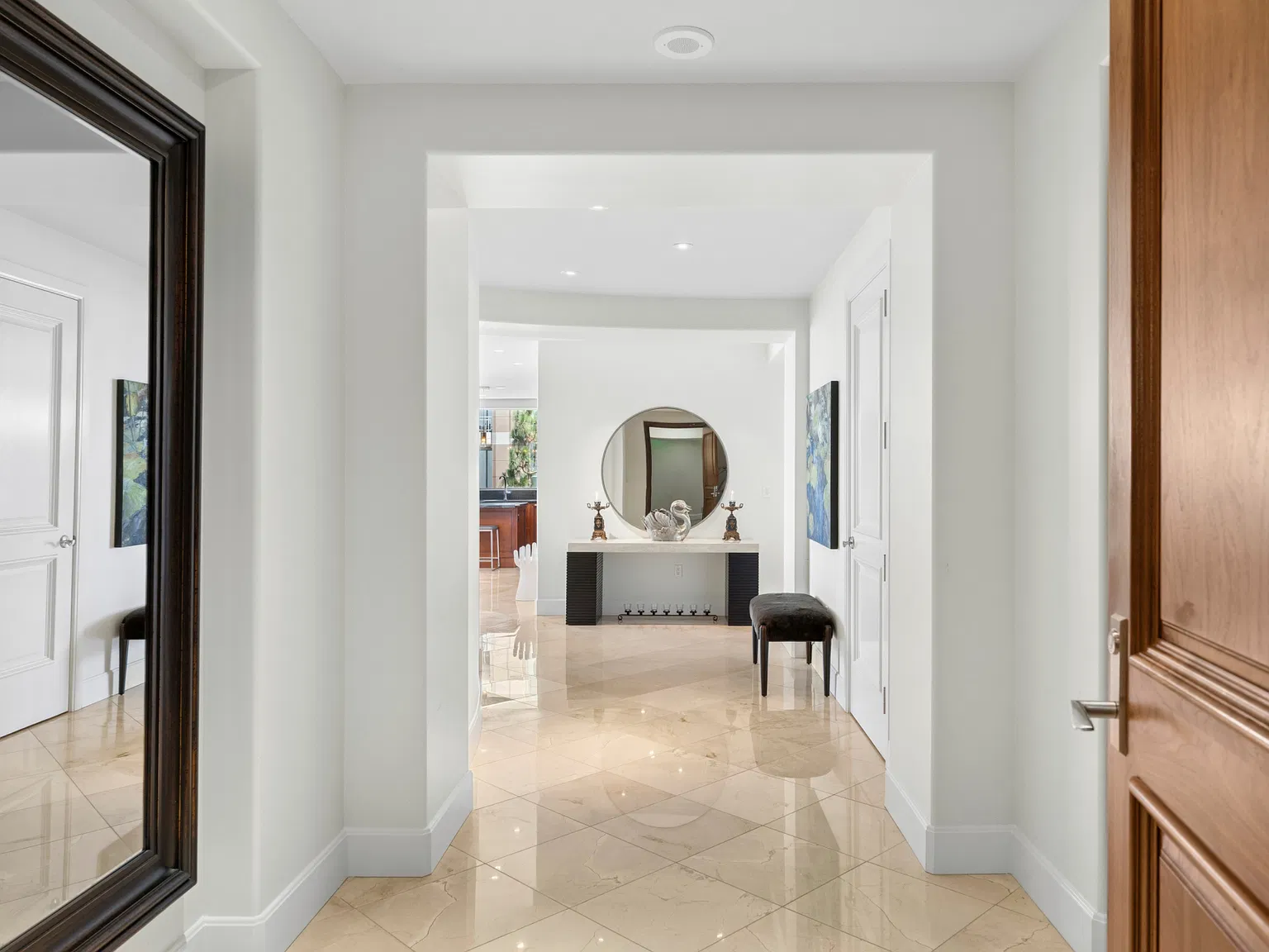 2 bed, 2.5 bath, 1847 sqft, $6,100 — Photo 2