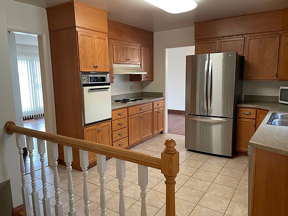 5th image of 1808 Avenue D
