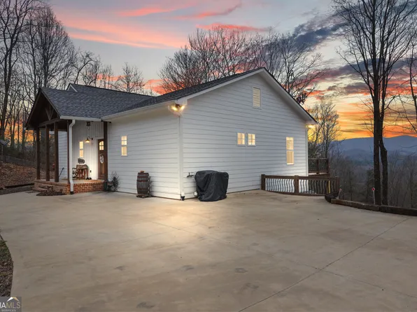 388 Sugar Ridge Dr, Ellijay, GA 30536