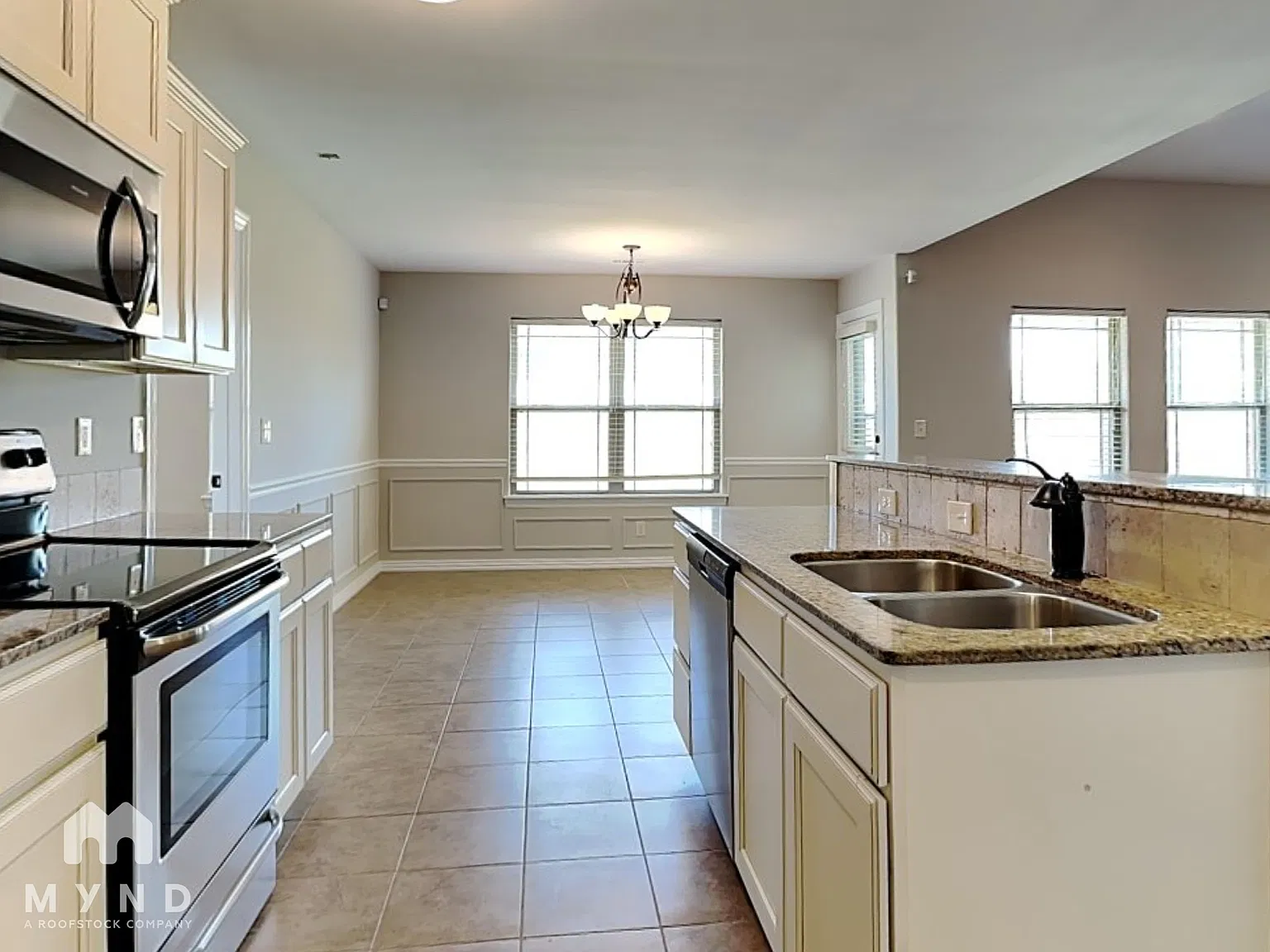 4 bed, 2.0 bath, 1750 sqft, $1,795 — Photo 4