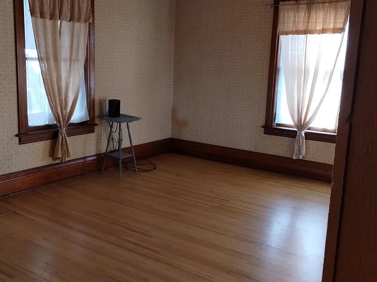 2nd photo living room