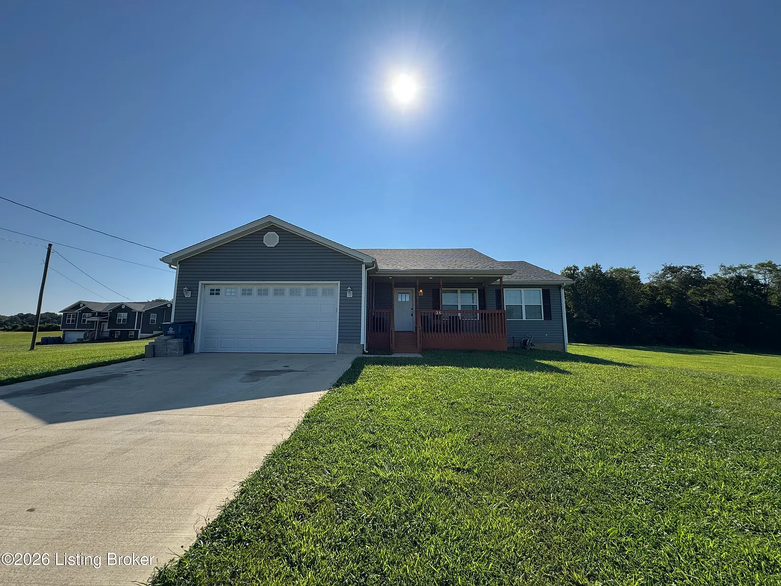3 bed, 2.0 bath, 1592 sqft, $2,250 — Photo 3