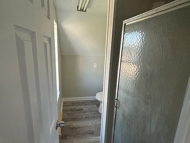 312 E Broadway #3 — Photo 4