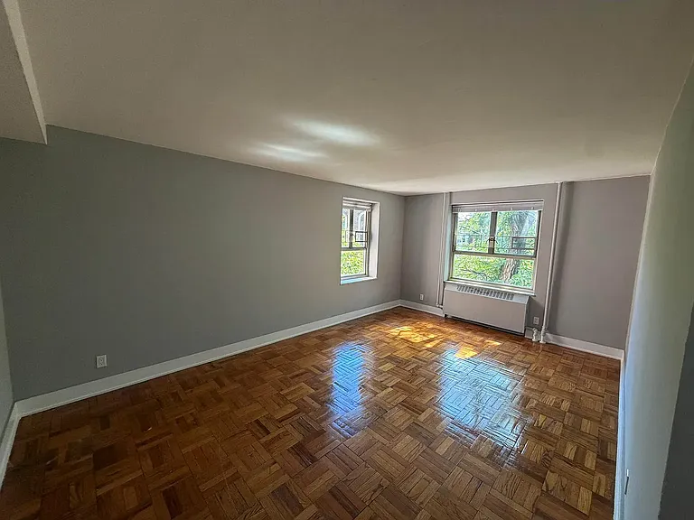 185-19 64th Ave #6J — Photo 3