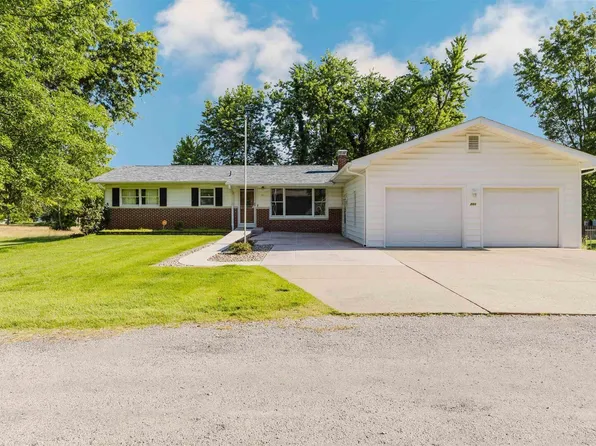 201 Perry St, Energy, IL 62933