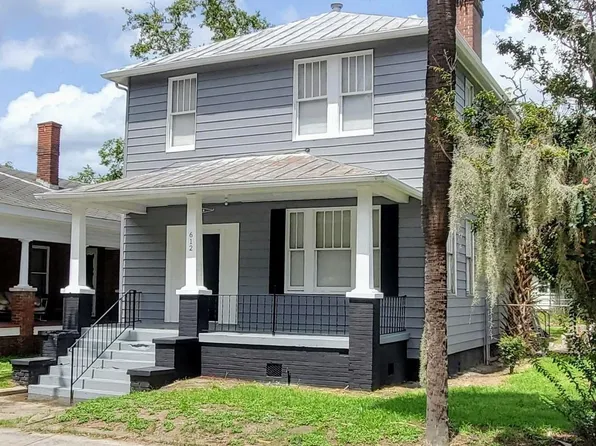 612 W Victory Dr, Savannah, GA 31405
