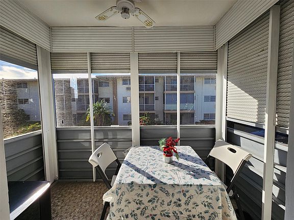 3rd image of 17090 NE 14th Avenue #211