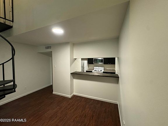 4th image of 300 Lozes Ave APT 903