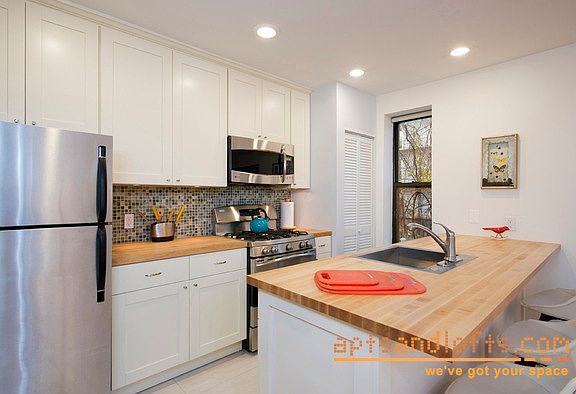 2nd image of 119 Wyckoff St APT 1