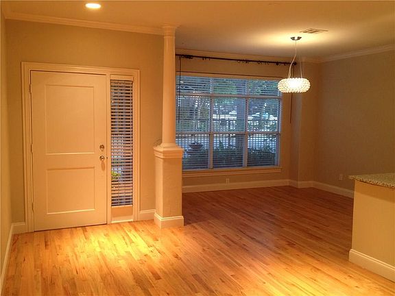 3rd image of 3809 Travis St