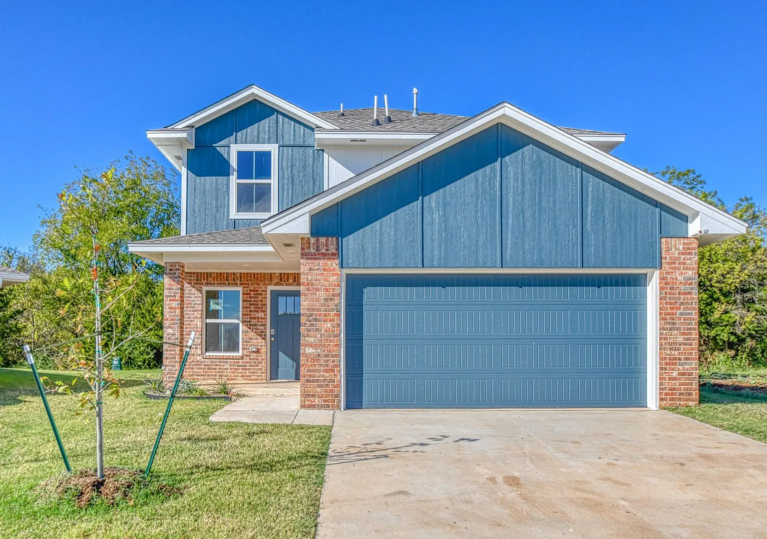 Move In Special: August Rent Free! — Photo 1