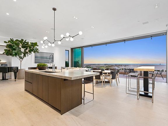 5th image of 2108 E Oceanfront