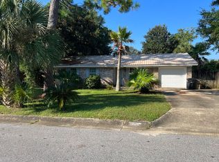 2855 Bayview Way, Pensacola, FL 32503