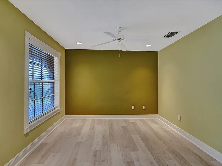 10902 Tamoron Ln — Photo 53