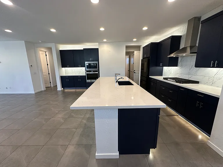 21357 E Macaw Dr — Photo 8