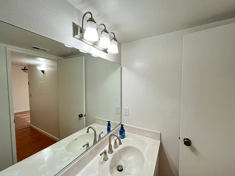 2250 King Ct #14 — Photo 18