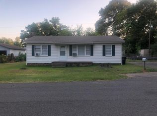106 Mumford Dr, Longview, TX 75604