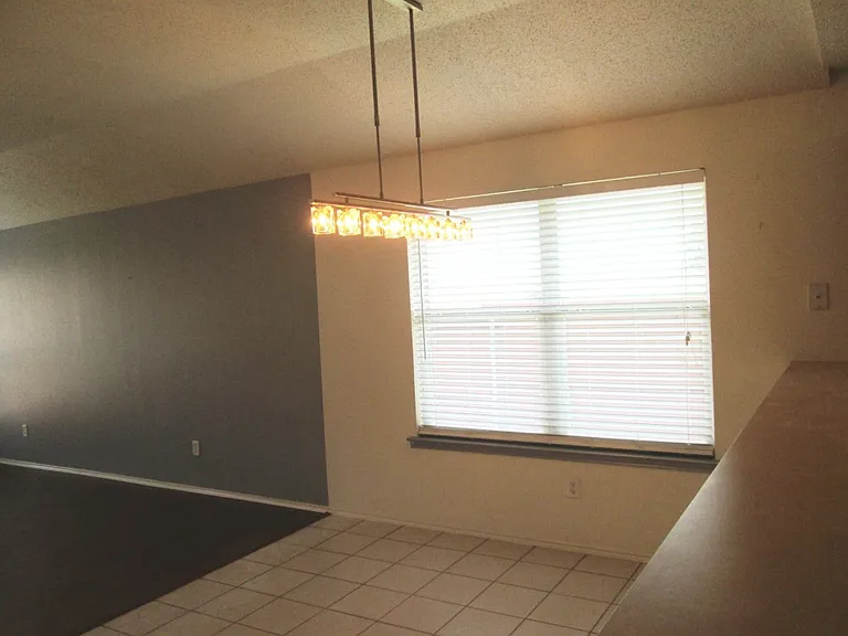 9102 Gaspard Ct — Photo 3