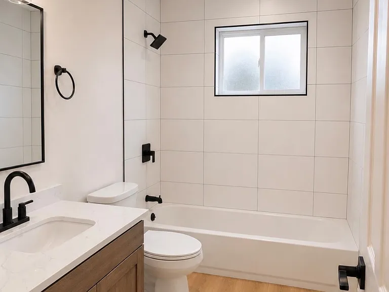 1408 Walter St SE — Photo 4