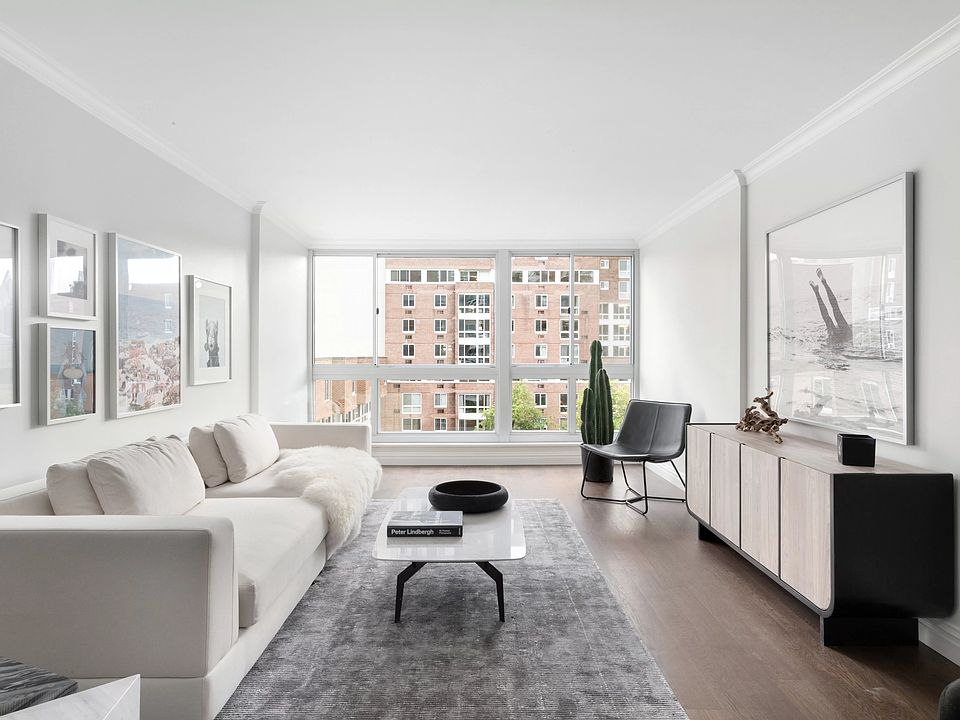 1st image of 625 Main St APT 334