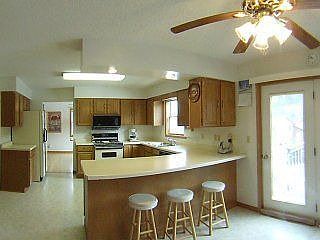 2nd image of 242 Oak Leaf Dr