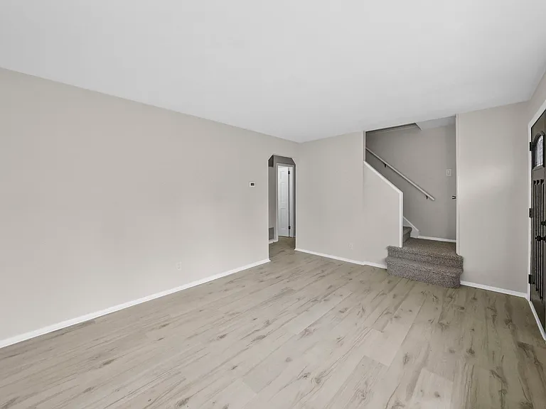 16 Tappan Ave — Photo 7