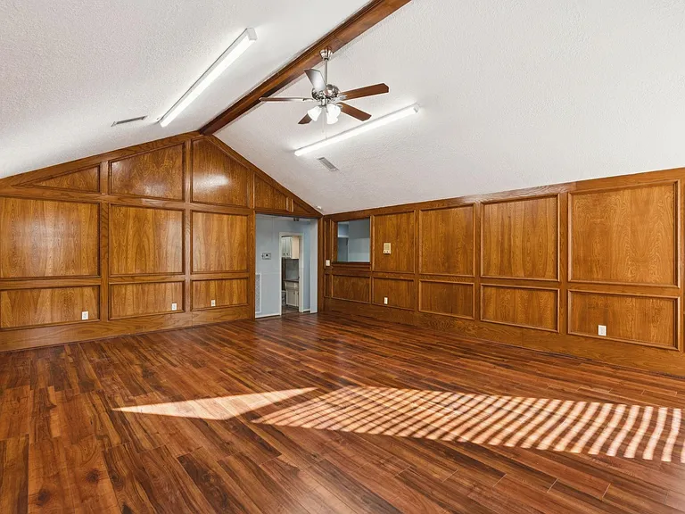 14819 Walbrook Dr — Photo 38