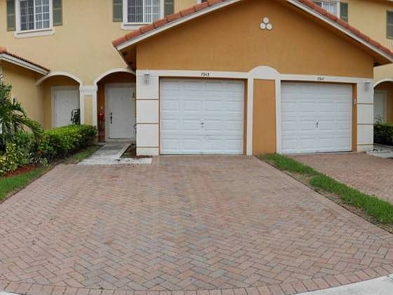 2nd image of 7913 Tuscany Dr